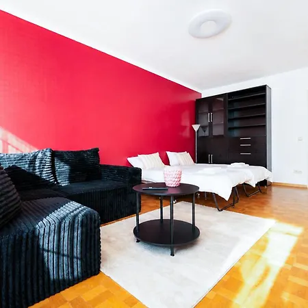 2 Bedroom Flat Bonnevoie - Sleeps 7