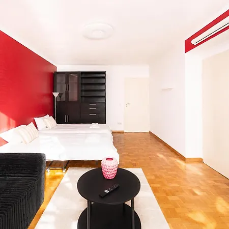 2 Bedroom Flat Bonnevoie - Sleeps 7 * Luxemburg