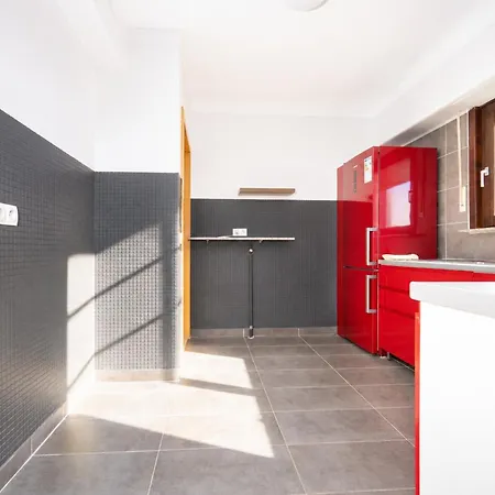 2 Bedroom Flat Bonnevoie - Sleeps 7 Apartman Luxemburg