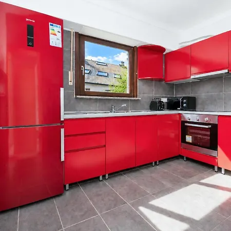 2 Bedroom Flat Bonnevoie - Sleeps 7 * Luxemburg